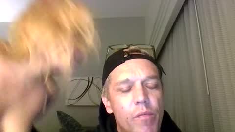 Snapshot of illuminatiheadspace1 chatting on December 17, 2025, 5:13 am illuminatiheadspace1 online show from December 17, 2025, 5:13 am