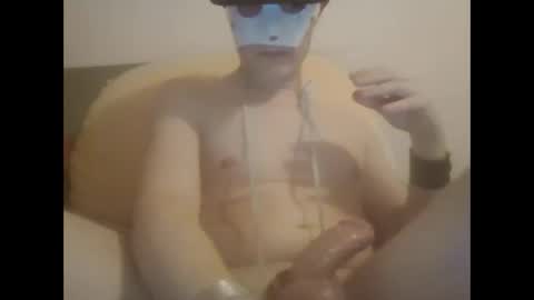 Snapshot of iluvhottenns chatting on December 19, 2024, 6:34 pm iluvhottenns online show from December 19, 2024, 6:34 pm