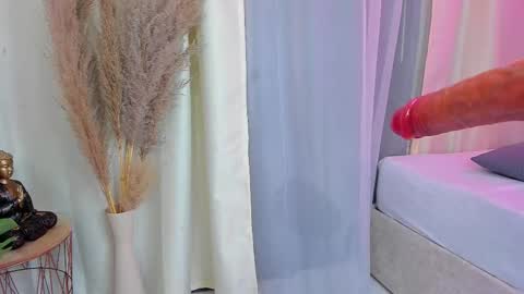 Snapshot of im__hanna chatting on November 28, 2025, 8:00 pm hanna online show from November 28, 2025, 8:00 pm