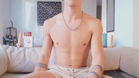 Snapshot of im__thomas chatting on September 17, 2025, 11:45 am IM THOMAS online show from September 17, 2025, 11:45 am