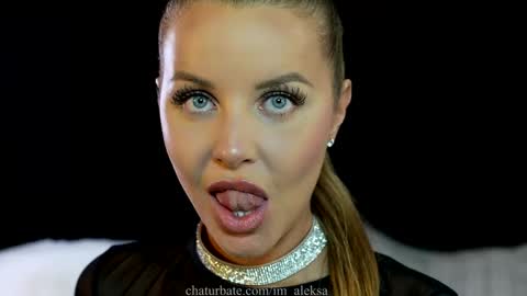 Snapshot of im_aleksa chatting on December 3, 2024, 12:27 pm Aleksa online show from December 3, 2024, 12:27 pm