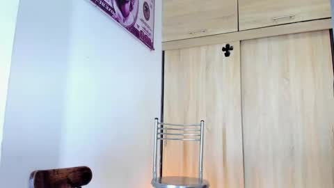 Snapshot of im_brittany_333 chatting on December 21, 2024, 12:20 am im_brittany_333 online show from December 21, 2024, 12:20 am