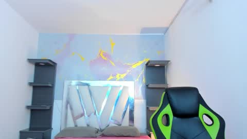 im_brittany_333 online show from January 17, 2026, 8:45 pm