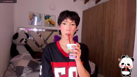 Snapshot of im_crisvega88 chatting on December 23, 2024, 6:55 am criss online show from December 23, 2024, 6:55 am