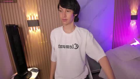 Snapshot of im_crisvega88 chatting on March 5, 2025, 8:00 pm criss online show from March 5, 2025, 8:00 pm