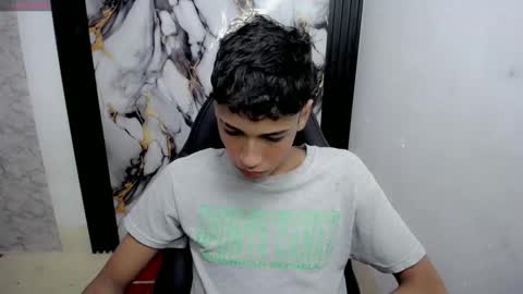 Snapshot of im_david01 chatting on December 4, 2025, 1:20 pm im_david01 online show from December 4, 2025, 1:20 pm