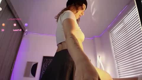 Eli  online show from December 4, 2025, 8:39 pm