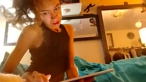 Snapshot of im_elliana chatting on October 20, 2025, 4:18 pm Ellliiana online show from October 20, 2025, 4:18 pm