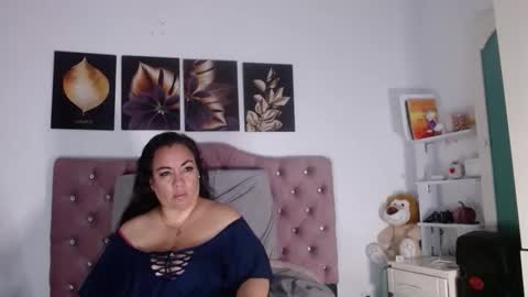 Snapshot of im_helenn_ chatting on October 13, 2025, 7:52 am Hellen online show from October 13, 2025, 7:52 am