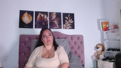 Snapshot of im_helenn_ chatting on October 22, 2025, 9:20 am Hellen online show from October 22, 2025, 9:20 am