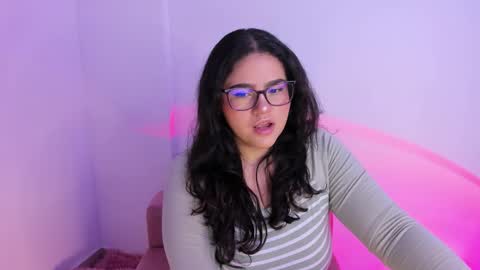 mei mei uwu online show from October 8, 2025, 10:18 pm