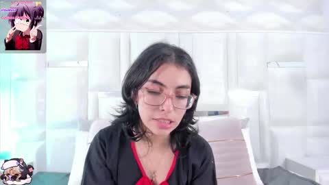 Moly  online show from November 22, 2025, 9:03 pm