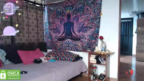 Cutie pie online show from October 10, 2025, 4:28 pm