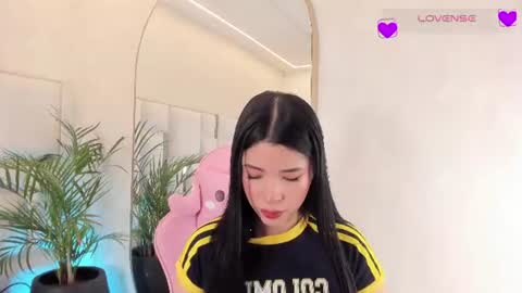 Snapshot of im_nika_ chatting on June 27, 2026, 2:23 pm Nika online show from June 27, 2026, 2:23 pm