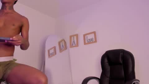 Snapshot of im_oleider chatting on February 27, 2026, 4:56 am oleider dont forget your thumbs up online show from February 27, 2026, 4:56 am