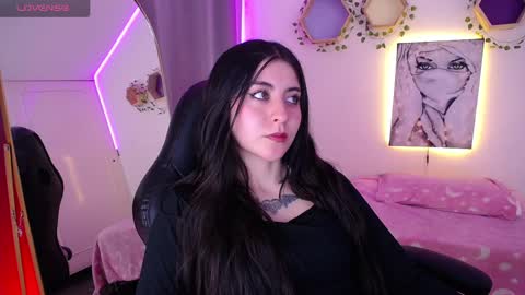 Snapshot of im_rosse_ chatting on November 18, 2025, 6:34 pm Jade Rosse online show from November 18, 2025, 6:34 pm