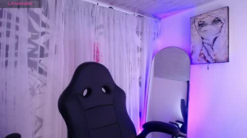 Jade Rosse online show from May 4, 2026, 9:44 pm