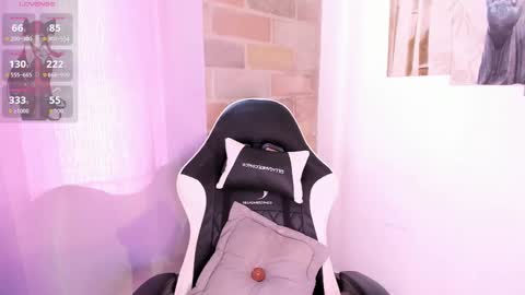 Snapshot of im_scarlet2 chatting on September 15, 2025, 8:42 pm Scarlet online show from September 15, 2025, 8:42 pm