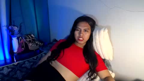 Snapshot of im_ur_girl_demure chatting on July 9, 2026, 8:13 pm kyline online show from July 9, 2026, 8:13 pm