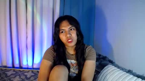 Snapshot of im_ur_girl_demure chatting on July 12, 2026, 5:48 pm kyline online show from July 12, 2026, 5:48 pm