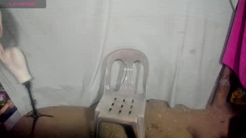 ella may online show from September 30, 2025, 10:09 am