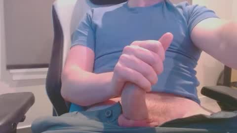 Snapshot of imanobody2u chatting on April 8, 2026, 6:13 am imanobody2u online show from April 8, 2026, 6:13 am