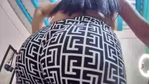 mia latina online show from March 15, 2026, 4:02 pm