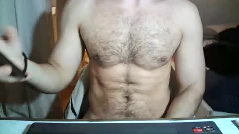 Snapshot of imfranky10 chatting on February 10, 2025, 9:04 pm frank online show from February 10, 2025, 9:04 pm