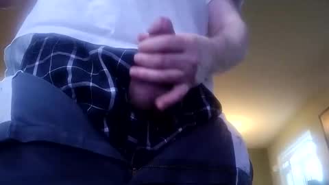 Iminyourroom online show from February 9, 2025, 9:28 pm