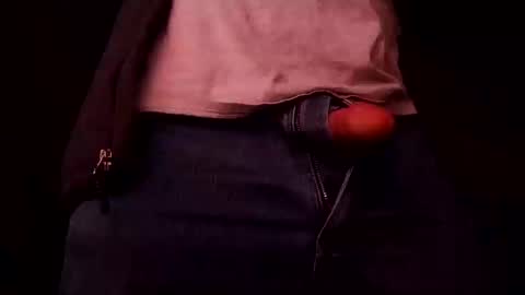 Iminyourroom online show from March 11, 2025, 9:45 am