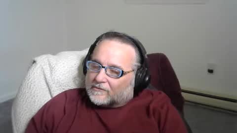 Kel online show from November 24, 2025, 5:34 pm