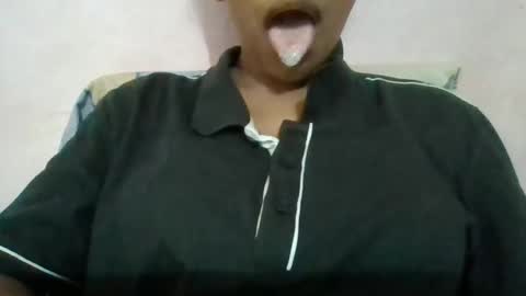 Snapshot of imlovelyrose chatting on December 21, 2024, 1:58 am ROSE online show from December 21, 2024, 1:58 am