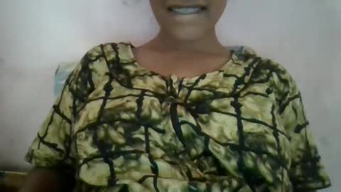 Snapshot of imlovelyrose chatting on December 24, 2024, 4:55 am ROSE online show from December 24, 2024, 4:55 am