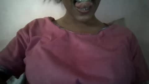 Snapshot of imlovelyrose chatting on February 15, 2025, 12:11 pm ROSE online show from February 15, 2025, 12:11 pm