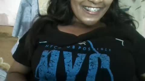 Snapshot of imlovelyrose chatting on February 16, 2025, 1:49 pm ROSE online show from February 16, 2025, 1:49 pm