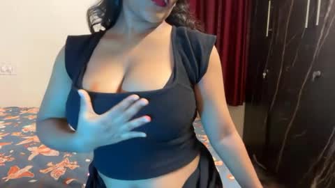 Snapshot of imlovelyrose chatting on July 11, 2026, 1:03 pm ROSE online show from July 11, 2026, 1:03 pm