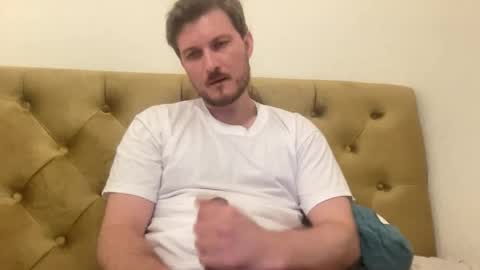 imnotall online show from October 26, 2025, 2:23 pm