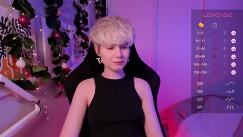 Snapshot of imnotmia chatting on December 9, 2024, 8:44 pm Mia online show from December 9, 2024, 8:44 pm