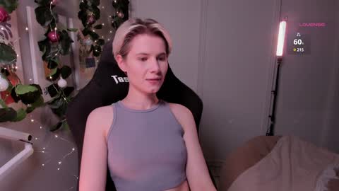 Snapshot of imnotmia chatting on January 8, 2025, 8:18 pm Mia online show from January 8, 2025, 8:18 pm