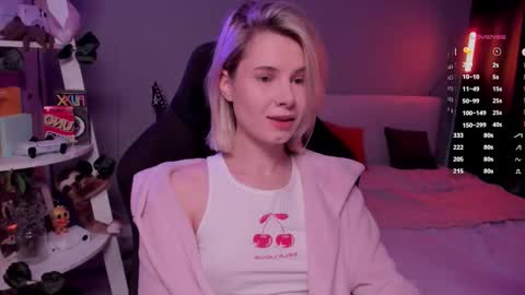 Snapshot of imnotmia chatting on January 17, 2026, 11:48 am Mia online show from January 17, 2026, 11:48 am