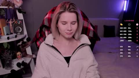 Snapshot of imnotmia chatting on February 8, 2026, 8:07 am Mia online show from February 8, 2026, 8:07 am