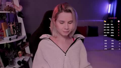 Snapshot of imnotmia chatting on February 11, 2026, 7:35 am Mia online show from February 11, 2026, 7:35 am