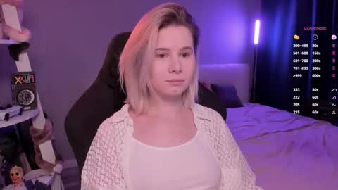 Snapshot of imnotmia chatting on March 15, 2026, 10:54 am Mia online show from March 15, 2026, 10:54 am