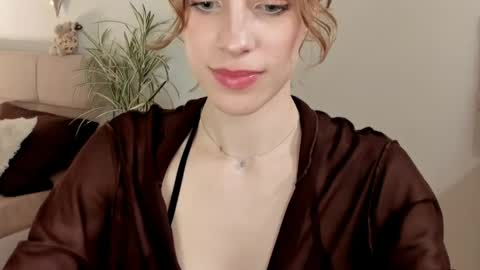 Snapshot of imogensy chatting on April 29, 2026, 4:44 pm my name Imo Fansly online show from April 29, 2026, 4:44 pm