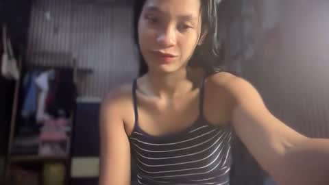 imthegoddexx online show from May 1, 2026, 12:59 am