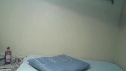 Snapshot of imyour_girl chatting on November 11, 2025, 12:10 am Im sonny online show from November 11, 2025, 12:10 am