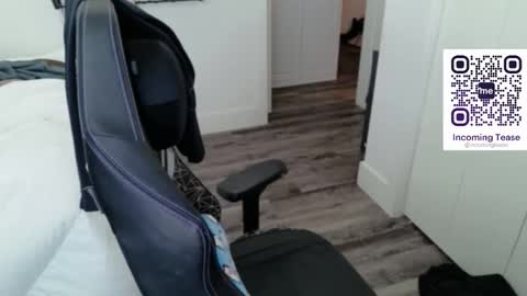 incomingtease online show from February 10, 2026, 6:01 pm