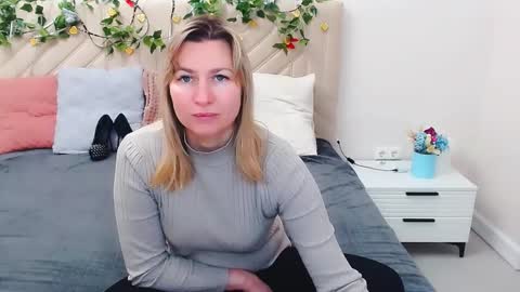 incredible_ariela online show from February 9, 2026, 9:46 am