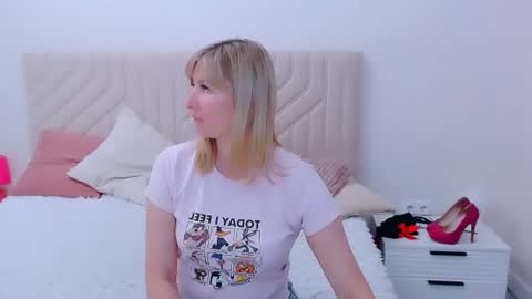 incredible_ariela online show from July 3, 2026, 4:13 pm
