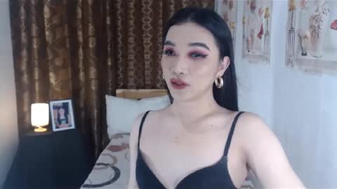 Snapshot of indestructabletrixie chatting on January 14, 2025, 2:00 pm indestructabletrixie online show from January 14, 2025, 2:00 pm